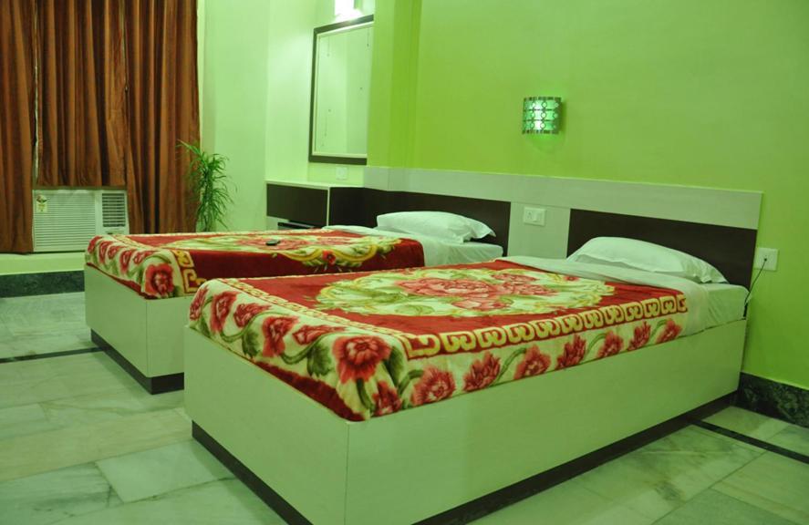 Hotel Kiran Palace 瓦拉纳西 客房 照片